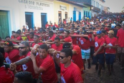 Festejo do Divino Espírito Santo reúne milhares de fiéis na primeira semana de celebração em Alcântara