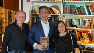 Livro de Daniel Blume é sucesso no Festival de Poesia de Lisboa