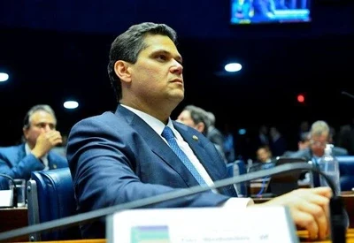 Davi Alcolumbre: quem é o senador que volta à presidência do Senado