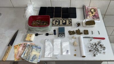 Duas mulheres são presas com várias porções de crack e maconha
