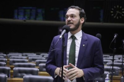Ex-diretora de presídio negociava votos com facção para político baiano