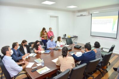 Braide apresenta programa Pró-Saneamento a Agência Francesa