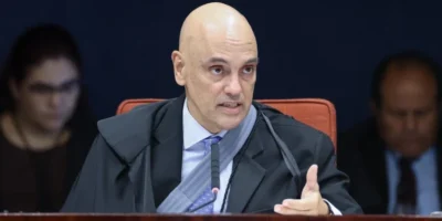 Moraes determina suspensão parcial da ação do golpe contra Ramagem