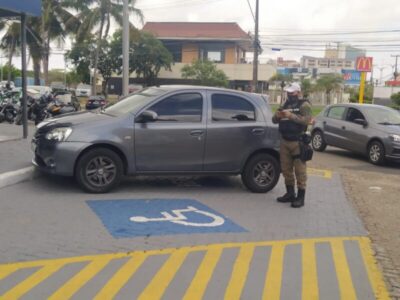 Ações são reforçadas para coibir uso irregular de vagas de estacionamento preferencial