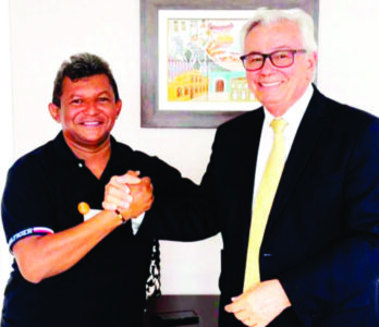 Vereador Álvaro Filho viabiliza Patrulha Maria da Penha (PMP), para Viana, com apoio do deputado Arnaldo Melo