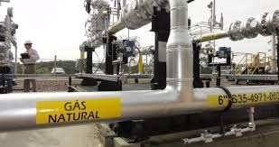 Gás Natural ganha protagonismo na transição energética e reforça papel estratégico para indústria e mobilidade
