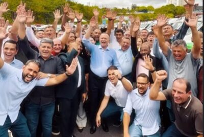 Durante entrega de novas viaturas policiais e ambulâncias, Brandão diz que fica mesmo até o fim do governo, e elegerá o sucessor