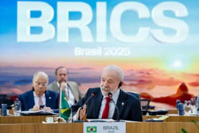 IA não pode se tornar privilégio de poucos países ou de alguns bilionários, diz Lula