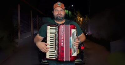 Prefeito promove imagem com show bancado pelo povo