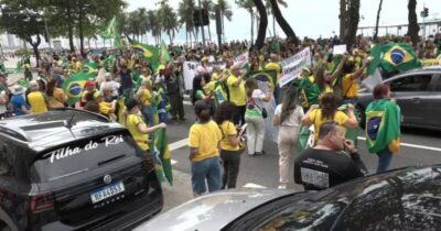Apoiadores de Bolsonaro realizam protestos em várias cidades