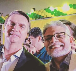 Apóstolo Silvio Antônio garante: “Sou Direita! Sou Bolsonaro.”