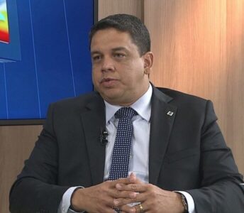 Quebra de sigilo telefônico que pode comprovar interferência de Lula Fylho no suposto colapso no sistema de saúde é aguardada
