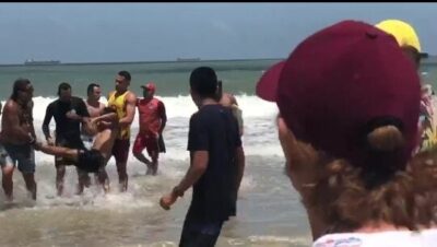 Guarda Municipal e bombeiros resgatam três irmãos que se afogavam na praia