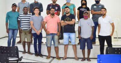 Prefeitura de Presidente Médici realiza encontro com desportistas para discutir realização do campeonato municipal