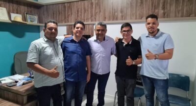 Empresário e pré-candidato a primeira suplência ao senado do Pastor Bell, Evandro Jr, se reúne com o vereador mais bem votado, Boaz e forte lideranças políticas do município de Governador Edson Lobão.