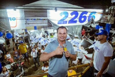 Umbelino Junior inaugura comitê com grande adesivaço e movimenta a capital