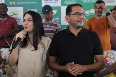 Imperatriz: Prefeito Assis Ramos e Deputada Janaína doam mil cestas para idosos
