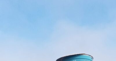 *Moradores do Bairro Bom Jesus reclamam: “Tampa da caixa d’água está quebrada e urubus fazem a festa”, denunciam*