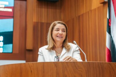 Iracema Vale agradece apoio para a implantação da Lei que protege os Lençóis Maranhenses