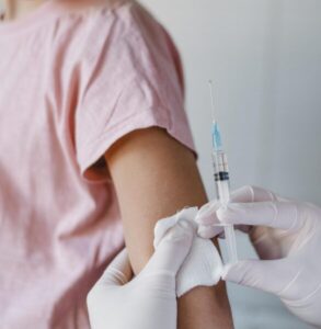 Fevereiro Laranja – Leucemia é o câncer mais comum na infância – Veja Timon