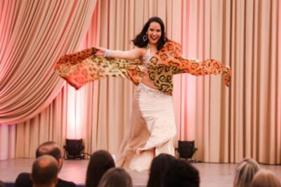 Mulheres encontram na Dança do Ventre resgate de autoestima e autoconhecimento