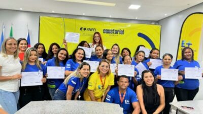 Equatorial Maranhão entrega certificados de conclusão do curso de Maquiagem Profissional em Colinas