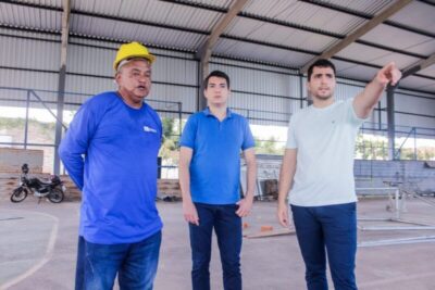 Fernando Braide acompanha obras da nova quadra do Jairzão no Coroadinho