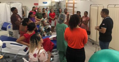 *No âmbito da obtenção do Selo ‘Hospital Amigo da Criança’, Dr. Gonçalo e enfermeira Márcia fazem visitas guiadas no Centro Obstétrico do HR/SLP*