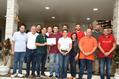 Vice-Governador Felipe Camarão Recebe Título de Cidadão Pedreirense em Visita à Cidade de Pedreiras