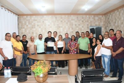 Felipe Camarão Recebe Título de Cidadão Honorário de Governador Newton Bello