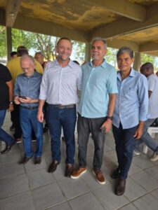 Professor Oduvaldo Cruz retorna ao PT em ato com líderes petistas