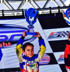 Murilo Dominguez estreia com vitória na abertura da Copa São Paulo Light de Kart