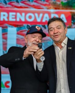 Samu para salvar vidas em todo o Brasil, Lula para salvar o Brasil do retrocesso, Lula dinovo: Miltinho Aragão Representa o Nordeste na Entrega de Ambulâncias em Sorocaba