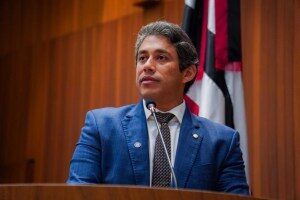 Osmar Filho destaca liderança de Brandão: “Confio que tomará a decisão mais correta”
