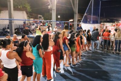 Em parceria com o secretário Orleans Brandão, Fátima Araújo promove festa em homenagem às mães do bairro João de Deus