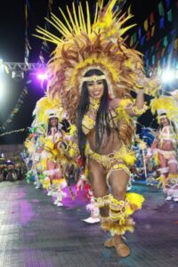 “Toque de Midas” da cultura popular: Astro de Ogum reafirma liderança com sucesso do Arraial “Pertinho de Você”
