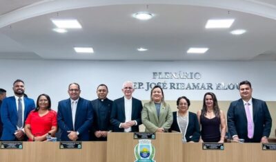 Câmara homenageia padres e secretária de Educação com Título de Cidadão Timonense