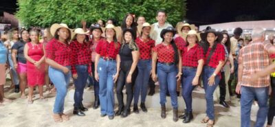 Mais de 1.200 alunos celebram encerramento do semestre no maior Arraiá já realizado em Peritoró
