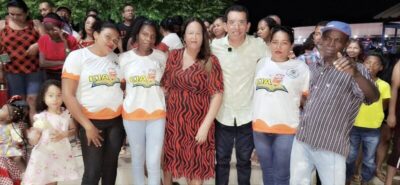 Dona Lurdes representa prefeito em grande festa da EJA e reforça compromisso com a educação em Peritoró