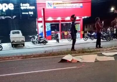 Motociclista bate em poste e morre na Estrada do Araçagy