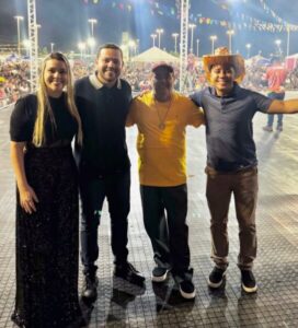Astro de Ogum recebe Marcus Brandão, Audreia Noleto e vereadores…