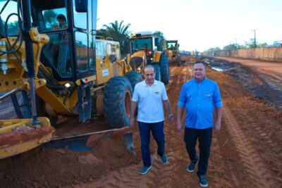 Brandão vistoria obras do segundo trecho da Avenida Metropolitana, que já está em fase de terraplanagem