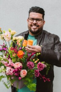 Excelência floral, conexões criativas e inovação em paisagismo e décor floral