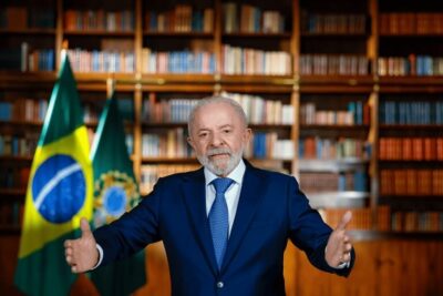 Em pronunciamento, Lula defende soberania nacional e critica apoio de políticos ao tarifaço