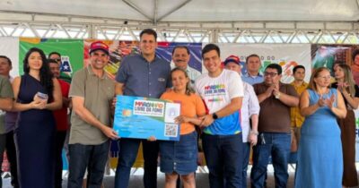 GOVERNO DO MARANHÃO ENTREGA CARTÕES DO PROGRAMA “MARANHÃO LIVRE DA FOME” A FAMÍLIAS DE SÃO BENEDITO DO RIO PRETO.