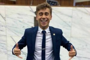 Nikolas na Mira da CPMI! Hugo Motta pode entregar relatoria a aliado de Bolsonaro e aumentar pressão sobre governo Lula