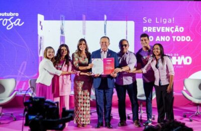 Iracema Vale prestigia ação estadual alusiva ao ‘Outubro Rosa’