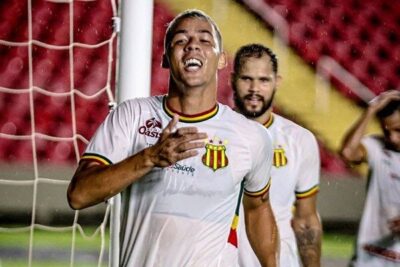 Sampaio bate Iape no Castelão e garante primeira vitória no Maranhense