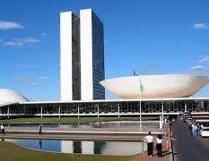 Dino libera emendas destinadas à saúde para atingir piso constitucional e dá prazo para comissões informarem autores