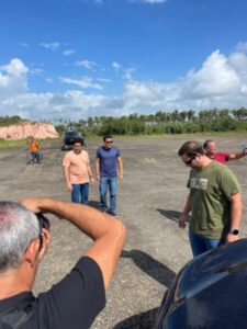 Sem prestígio, Felipe Camarão visita Pinheiro e é recebido por ex-vereador cassado Geraldo Júnior
